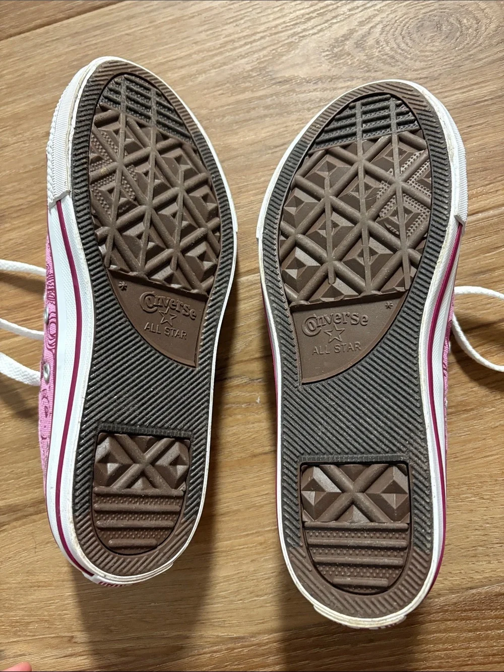 Like New! Converse Pink Canvas Low-Top Sneakers with Mermaids